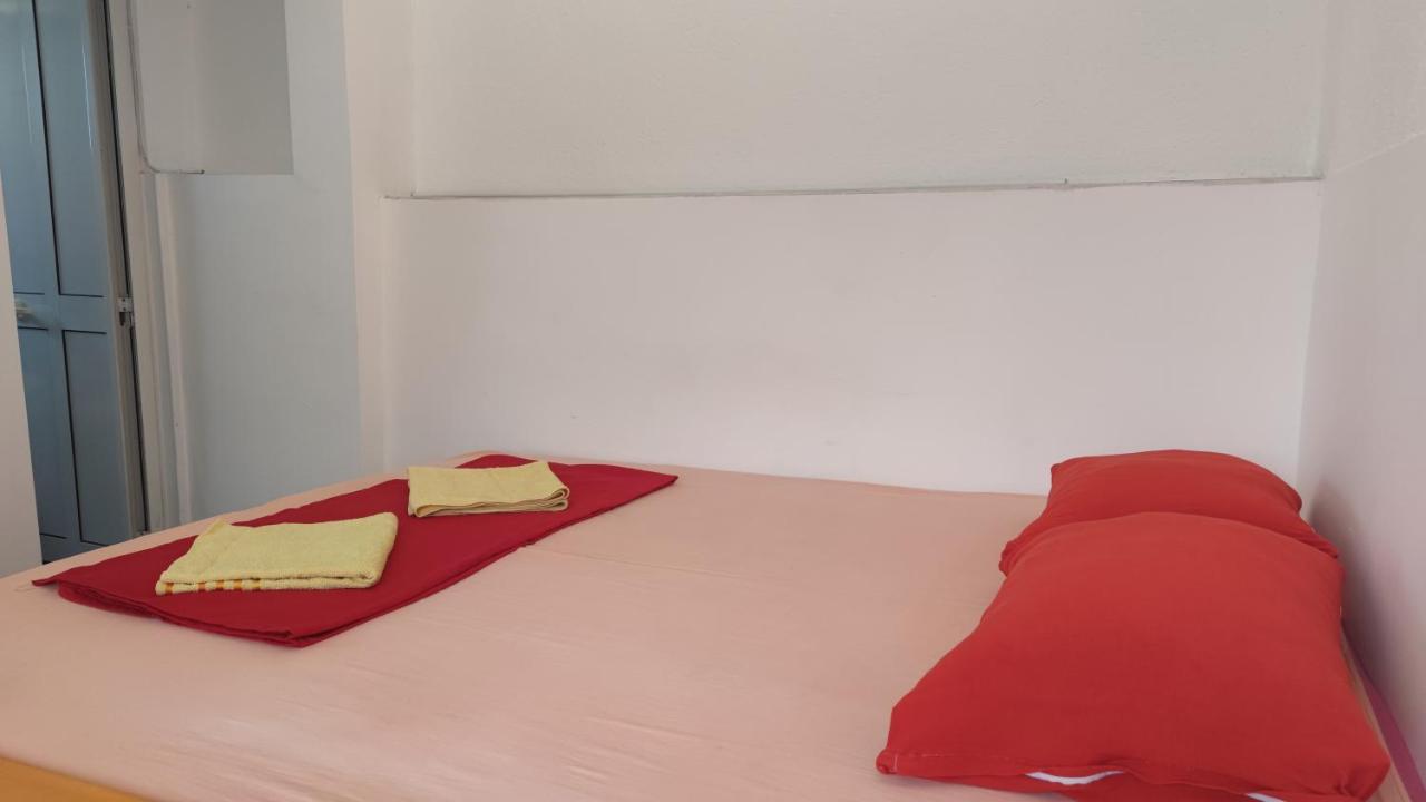 Guest'S House "Lindi&Roni" Apartment Улцин Екстериор снимка