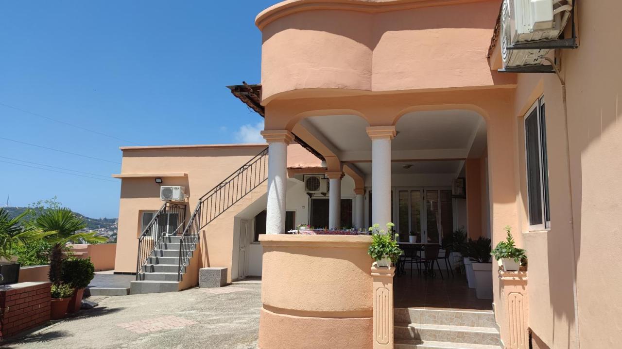Guest'S House "Lindi&Roni" Apartment Улцин Екстериор снимка