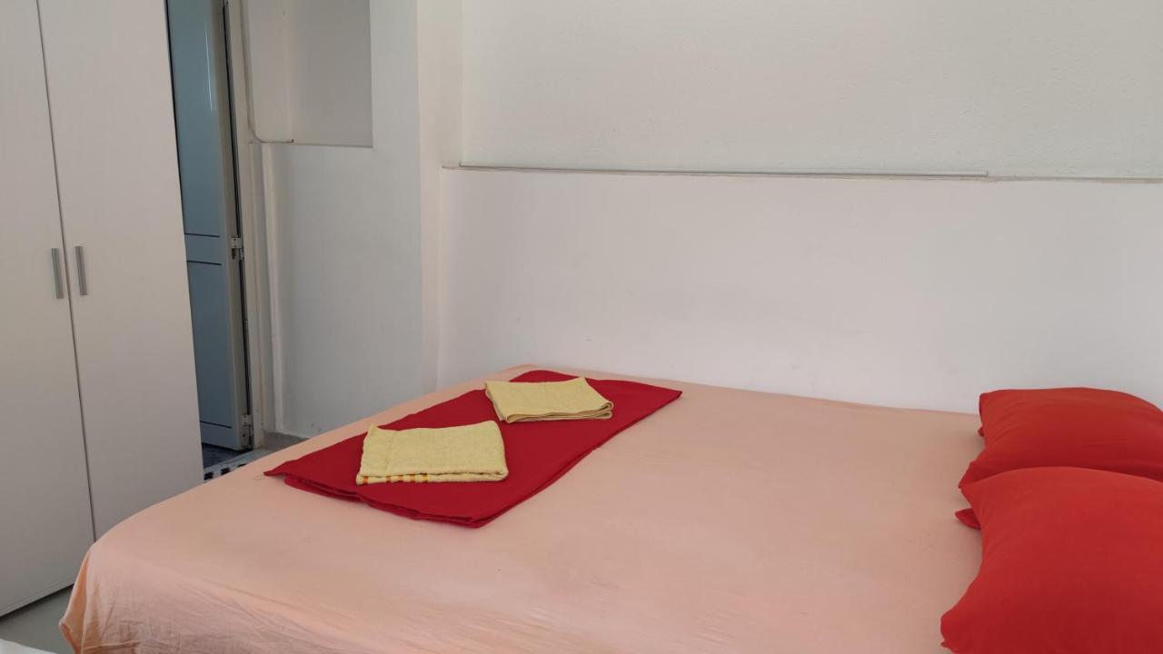 Guest'S House "Lindi&Roni" Apartment Улцин Екстериор снимка