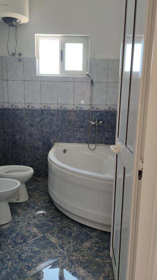 Guest'S House "Lindi&Roni" Apartment Улцин Екстериор снимка